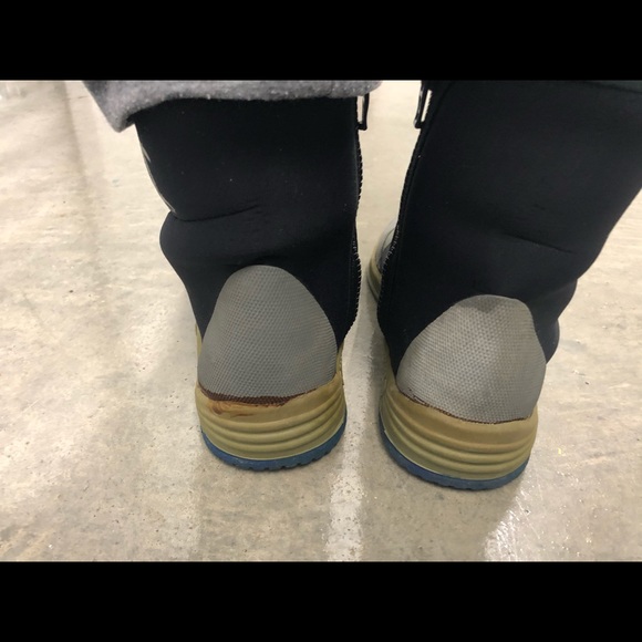 IST Proine Men’s Black/Gray Water Boots Size 13 - Picture 6 of 8